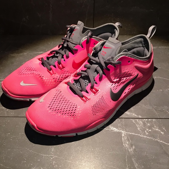 nike free sneakers